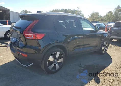 2020 Volvo Xc40 T4 Momentum z USA, uszkodzony, nr VIN YV4AC2HK0L2331213